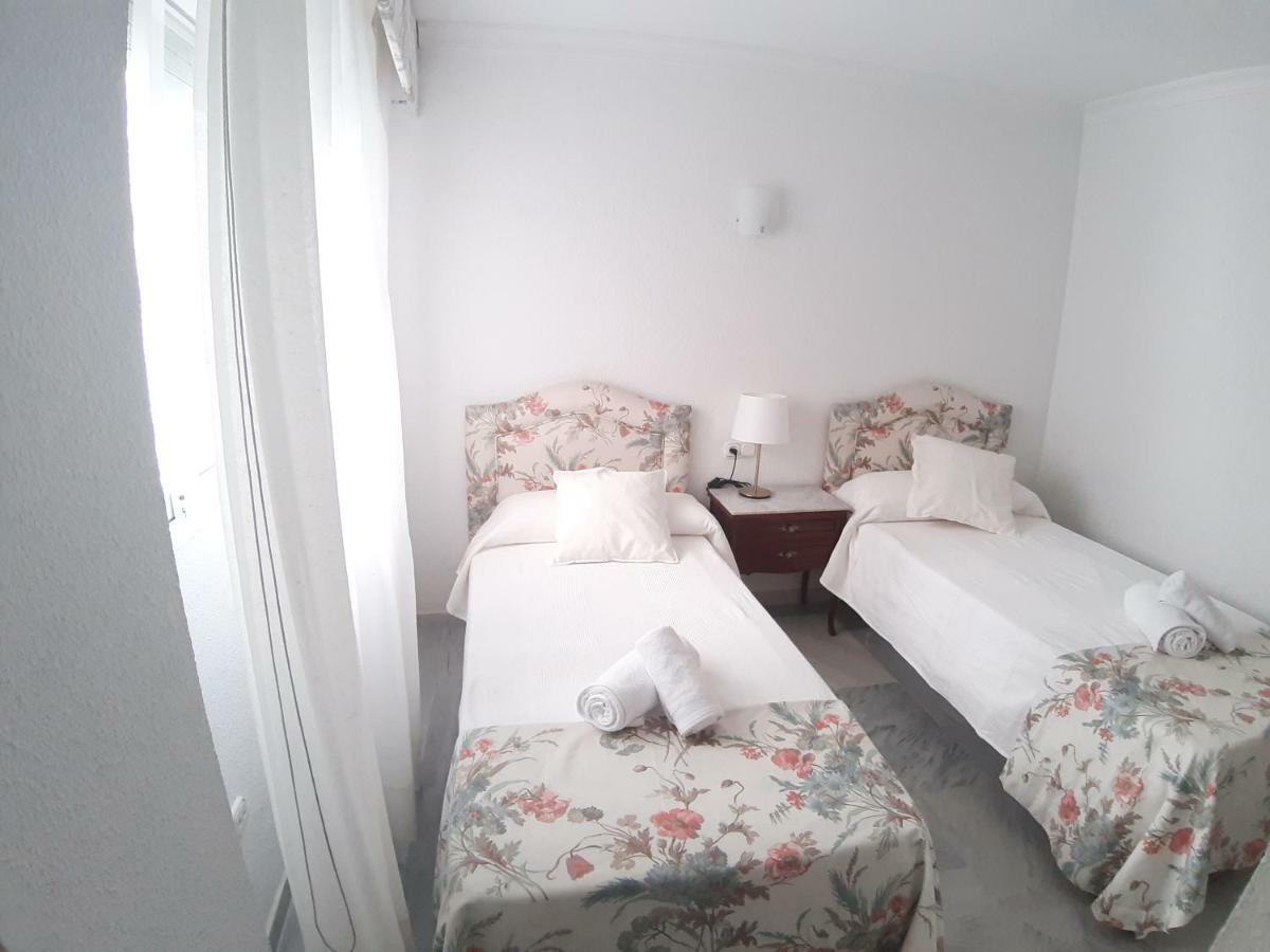 Spacious Beach Flat In Fuengirola - Los Boliches Exterior photo