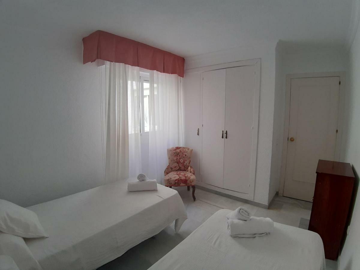 Spacious Beach Flat In Fuengirola - Los Boliches Exterior photo